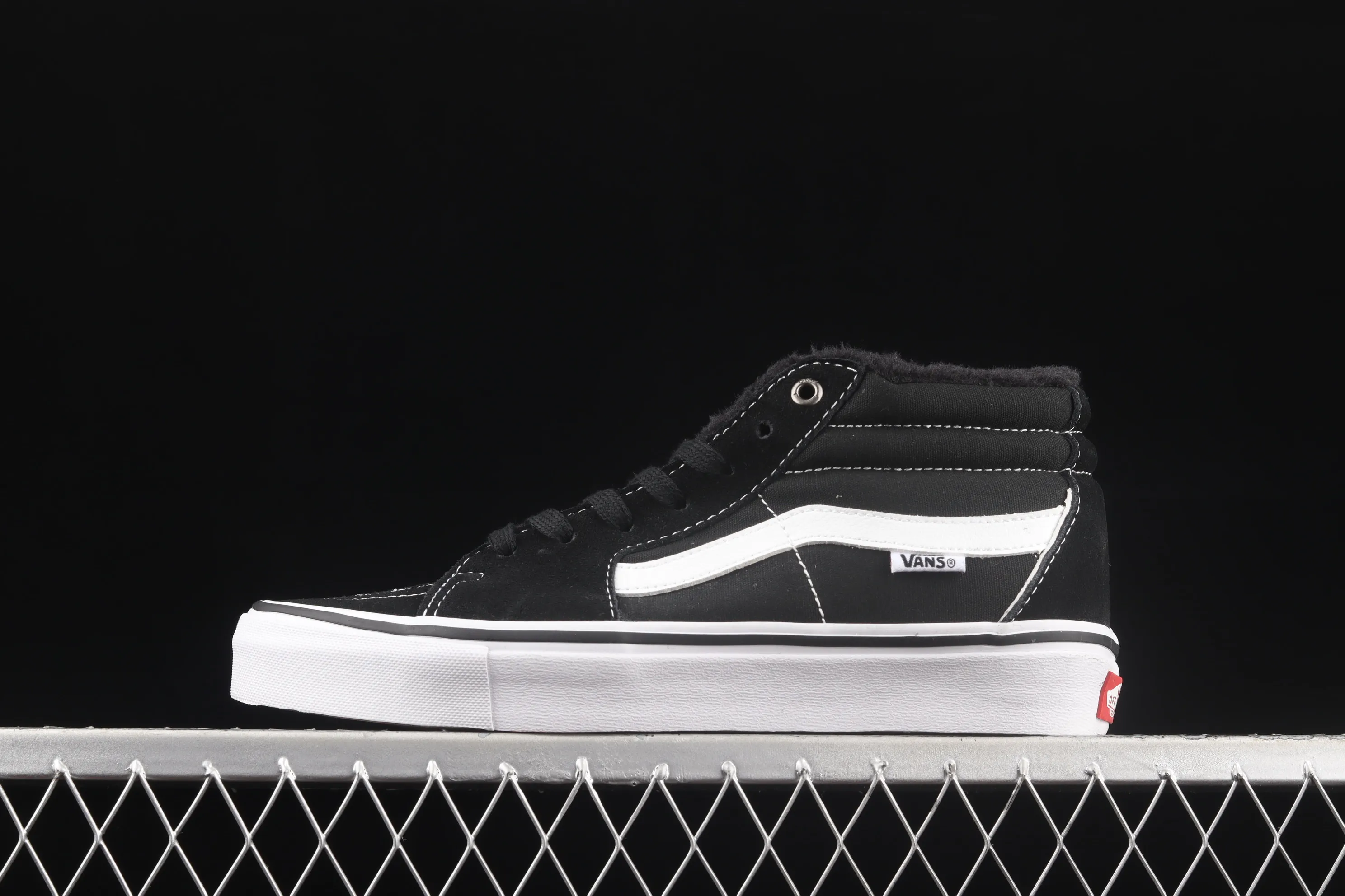 All Categories Vans Vans Series Vans Mid Vans China Velvet Vans Sk8-Mid Pro Vans Black Velvet White Striped Mid-top Casual Sneakers VN0A347UY28